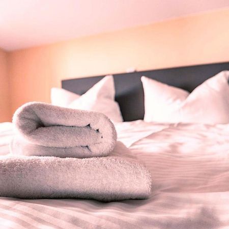 Mit Meerblick Und Balkon, Gratis Nutzung Vom Ahoi Erlebnisbad Und Sauna In Sellin - Meeresblick Fewo 29 Goehren  Exteriör bild