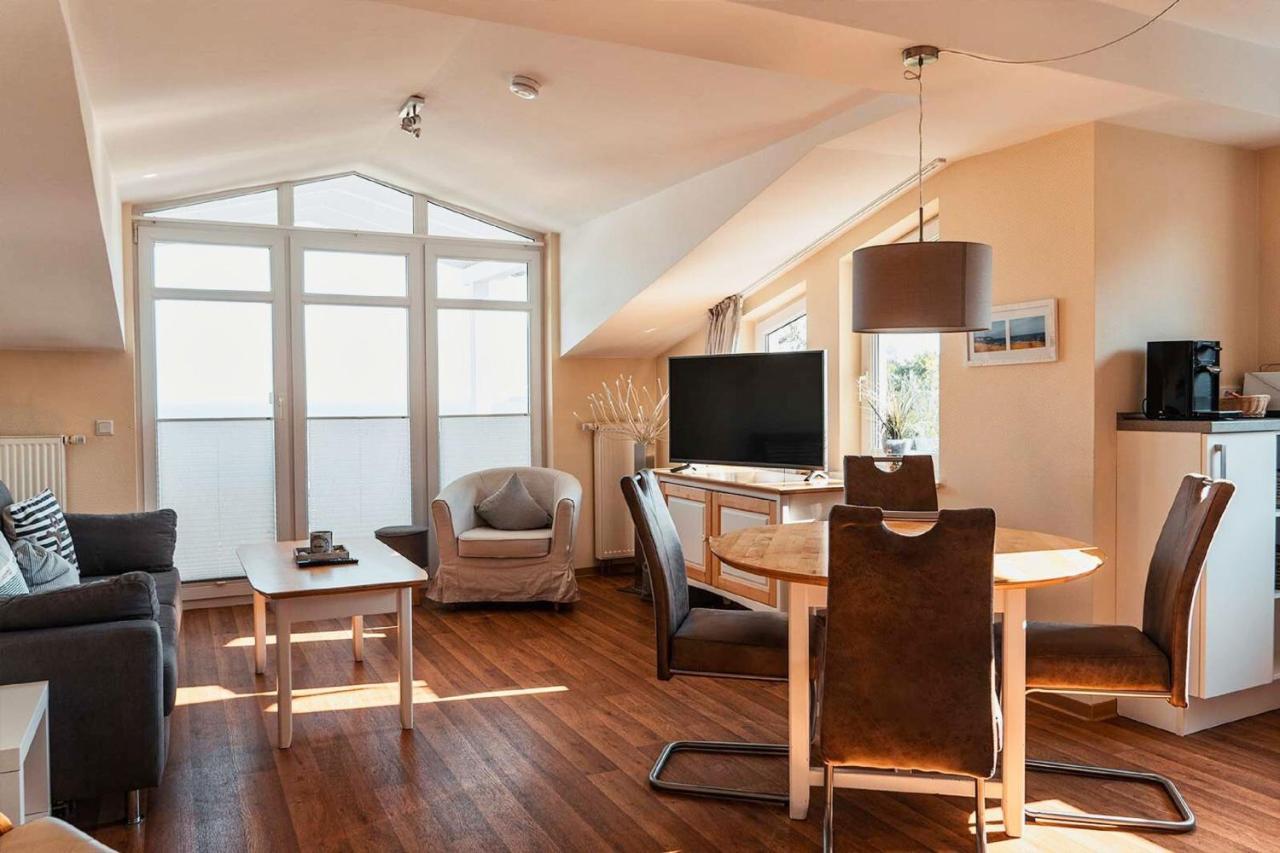Mit Meerblick Und Balkon, Gratis Nutzung Vom Ahoi Erlebnisbad Und Sauna In Sellin - Meeresblick Fewo 29 Goehren  Exteriör bild