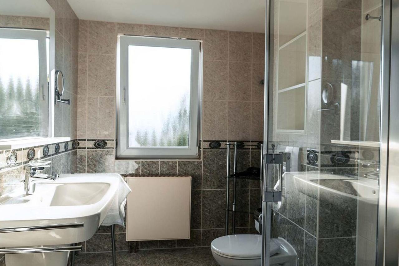 Mit Meerblick Und Balkon, Gratis Nutzung Vom Ahoi Erlebnisbad Und Sauna In Sellin - Meeresblick Fewo 29 Goehren  Exteriör bild